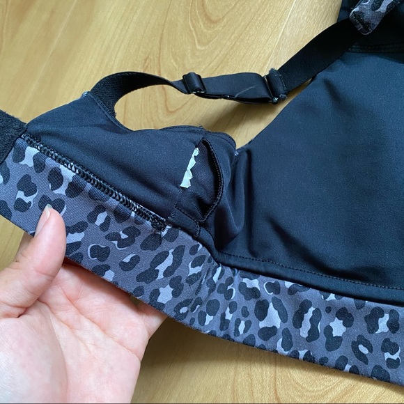 *Sold on Mercari* - Picture 7 of 9